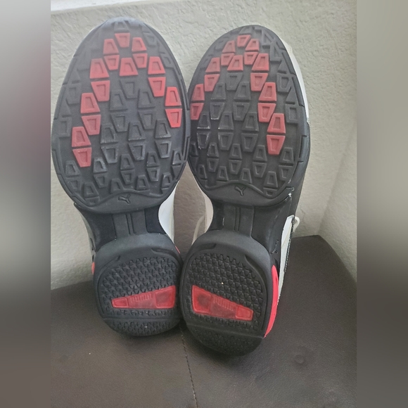 Puma  white shoes for men's size 10.5 - Picture 7 of 7